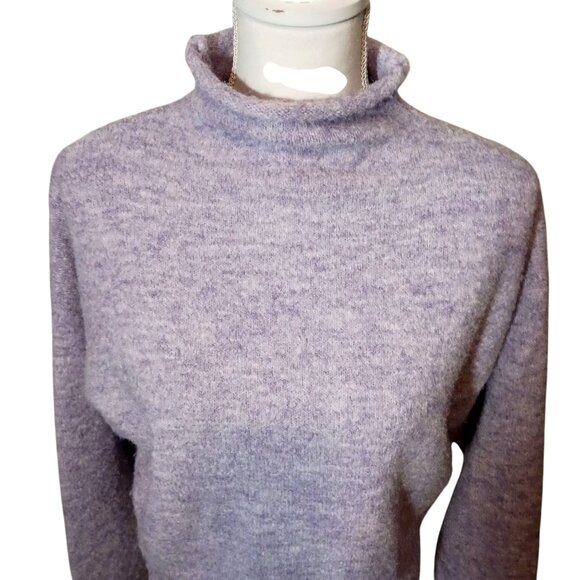 Line & Dot Lila Roll Mock‎ Neck Cropped Sweater in Orchid/Purple Size S - Picture 9 of 14